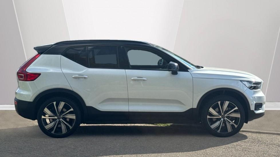 Used Volvo XC40 2022 for sale - 77045623: Photo 3