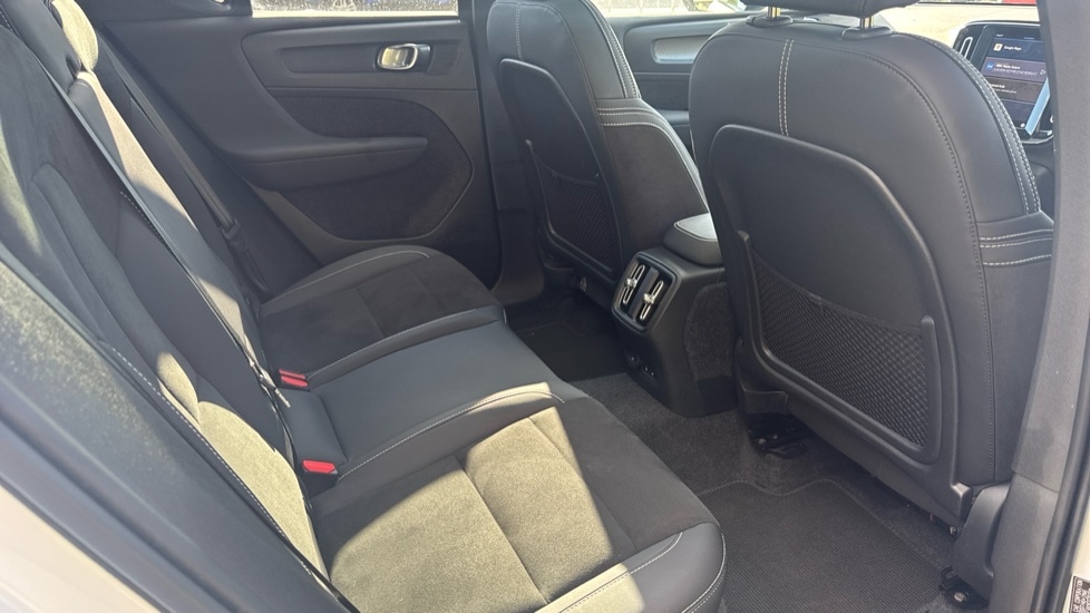 Used Volvo XC40 2022 for sale - 77045623: Photo 6
