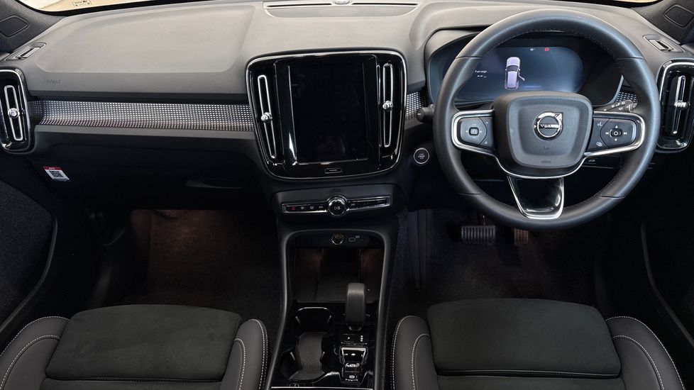 Used Volvo XC40 2025 for sale - 78053477: Photo 10