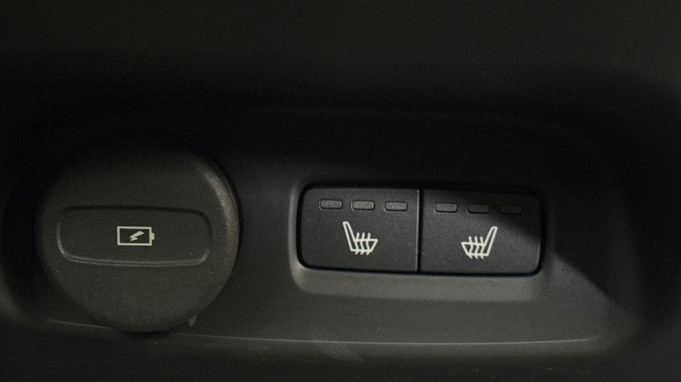 Used Volvo XC40 2025 for sale - 78053477: Photo 17