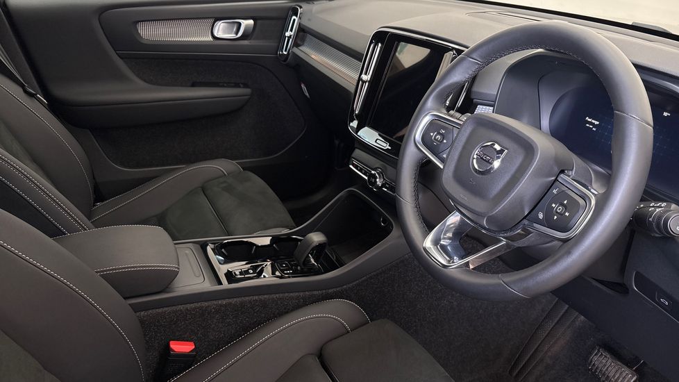 Used Volvo XC40 2025 for sale - 78053477: Photo 9