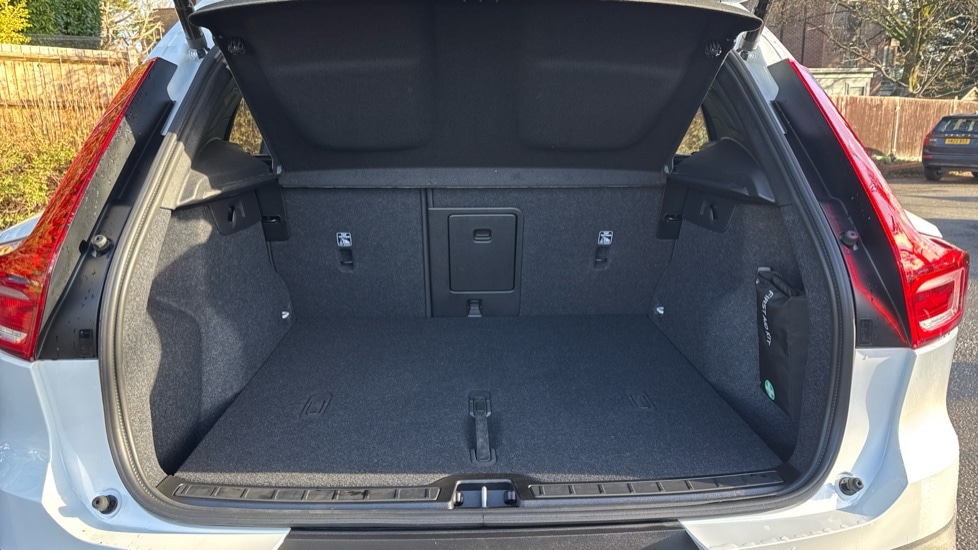 Used Volvo XC40 2025 for sale - 76908553: Photo 13