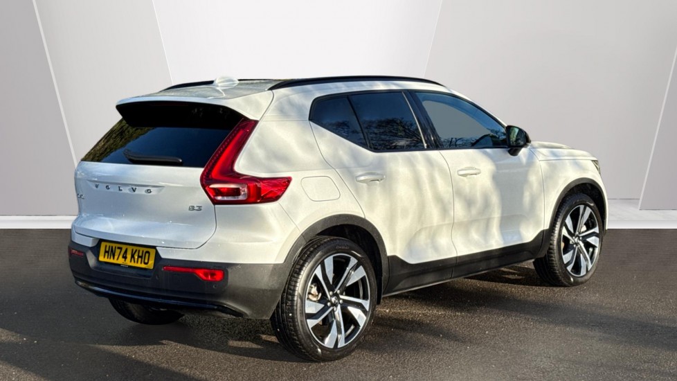 Used Volvo XC40 2025 for sale - 76908553: Photo 2