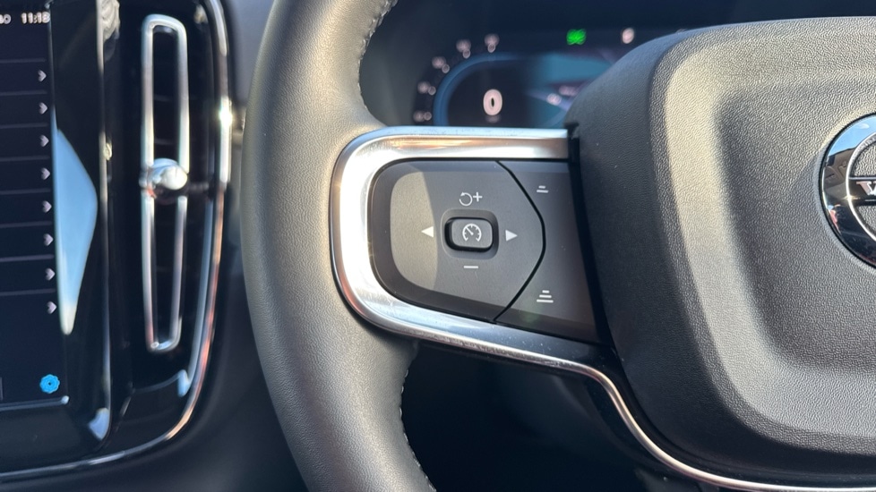 Used Volvo XC40 2025 for sale - 76908553: Photo 20