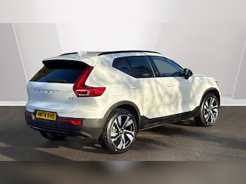 Used Volvo XC40 2025 for sale - 76908553: Photo