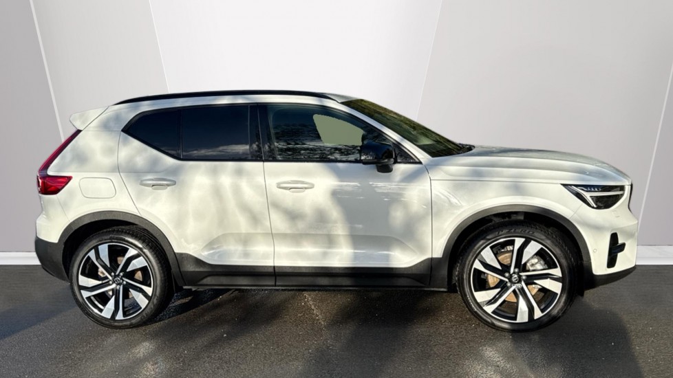 Used Volvo XC40 2025 for sale - 76908553: Photo 3