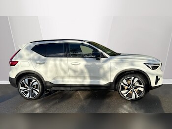 Used Volvo XC40 2025 for sale - 76908553: Photo