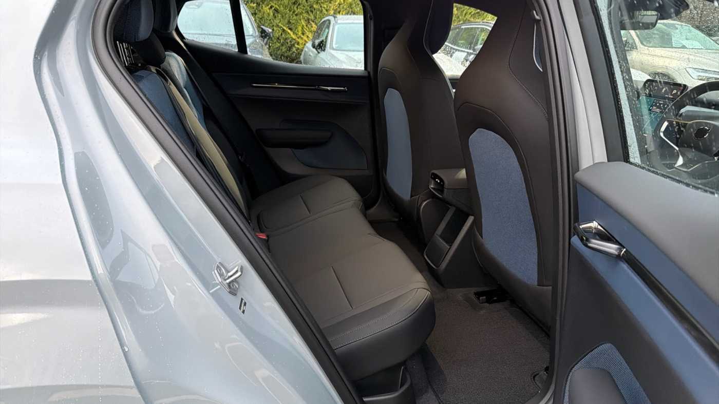 Used Volvo EX30 2025 for sale - 77237179: Photo 10