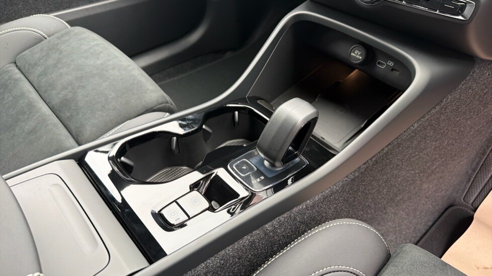 Used Volvo XC40 2026 for sale - 78005477: Photo 24