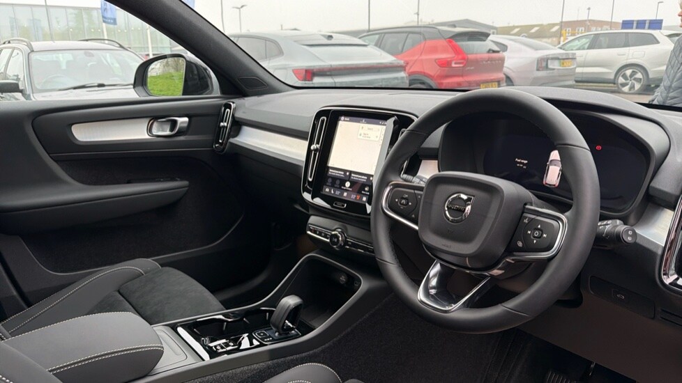 Used Volvo XC40 2026 for sale - 78005477: Photo 4