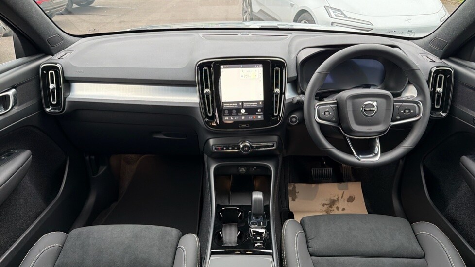 Used Volvo XC40 2026 for sale - 78005477: Photo 5