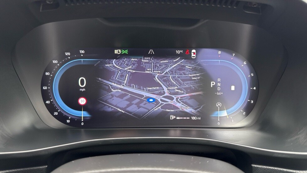 Used Volvo XC40 2023 for sale - 77809927: Photo 11