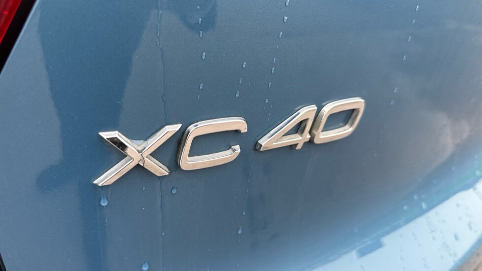 Used Volvo XC40 2023 for sale - 77809927: Photo 16