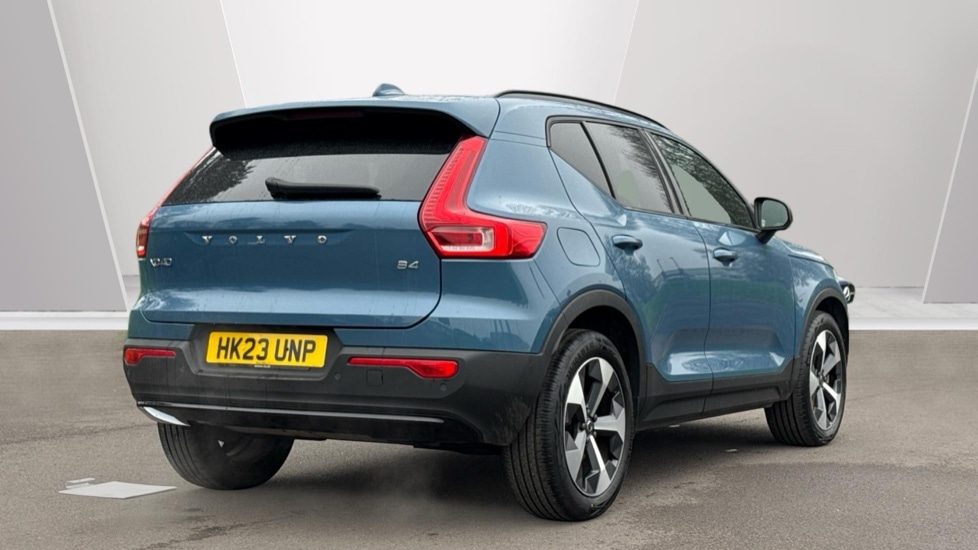 Used Volvo XC40 2023 for sale - 77809927: Photo 2