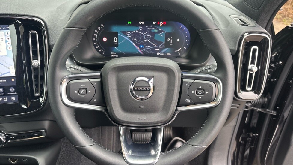 Used Volvo XC40 2025 for sale - 77715290: Photo 10