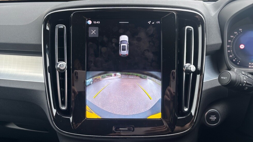 Used Volvo XC40 2025 for sale - 77715290: Photo 17