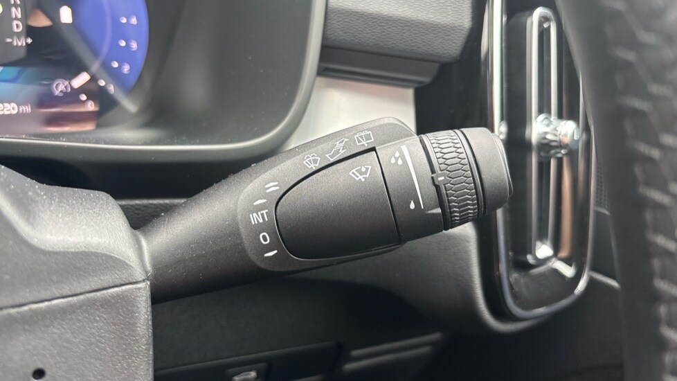 Used Volvo XC40 2025 for sale - 77715290: Photo 19