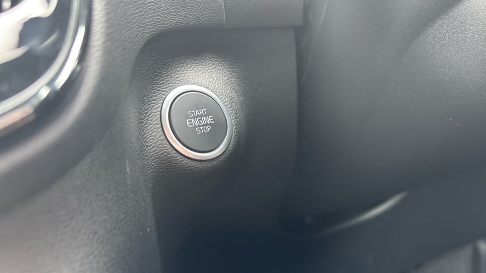 Used Volvo XC40 2025 for sale - 77715290: Photo 22