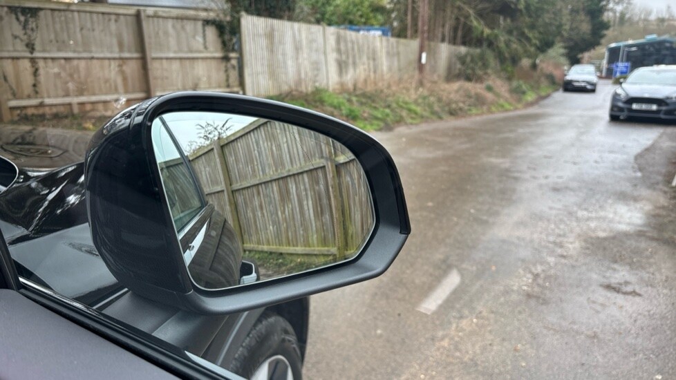 Used Volvo XC40 2025 for sale - 77715290: Photo 24