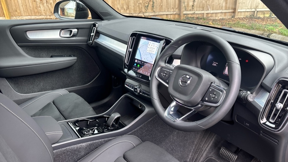 Used Volvo XC40 2025 for sale - 77715290: Photo 4