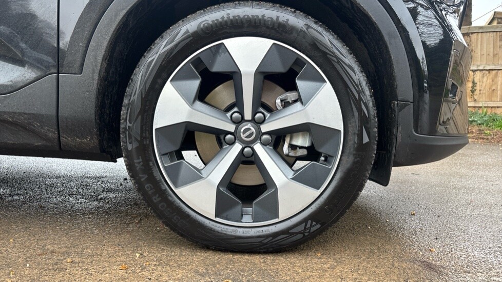 Used Volvo XC40 2025 for sale - 77715290: Photo 9