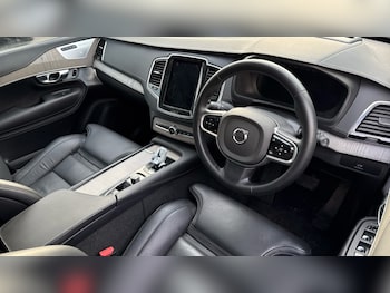 Used Volvo XC90 2024 for sale - 76977560: Photo