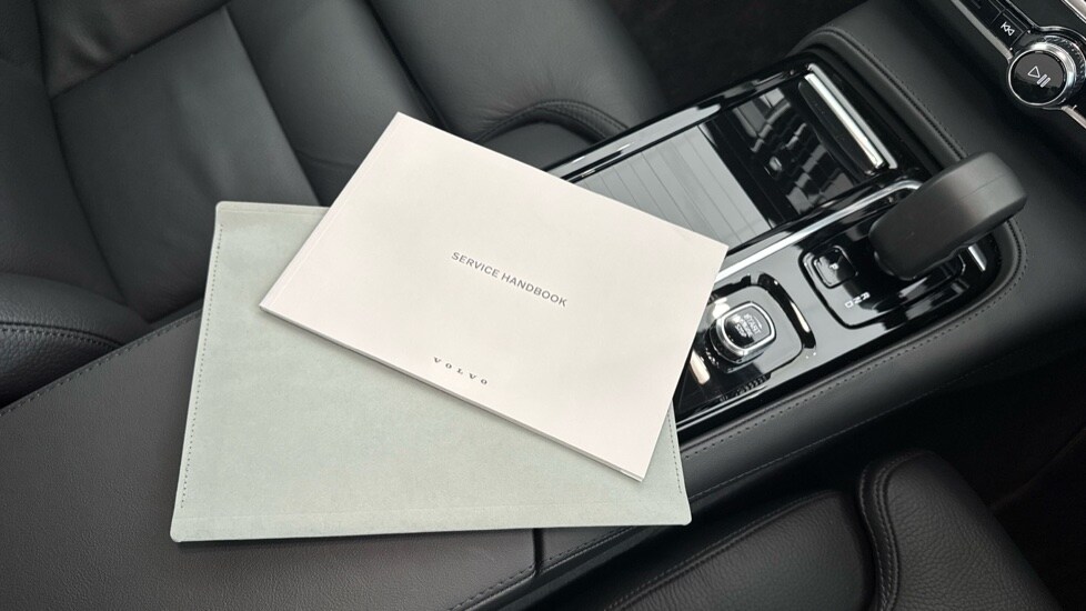 Used Volvo V90 2025 for sale - 76679608: Photo 14