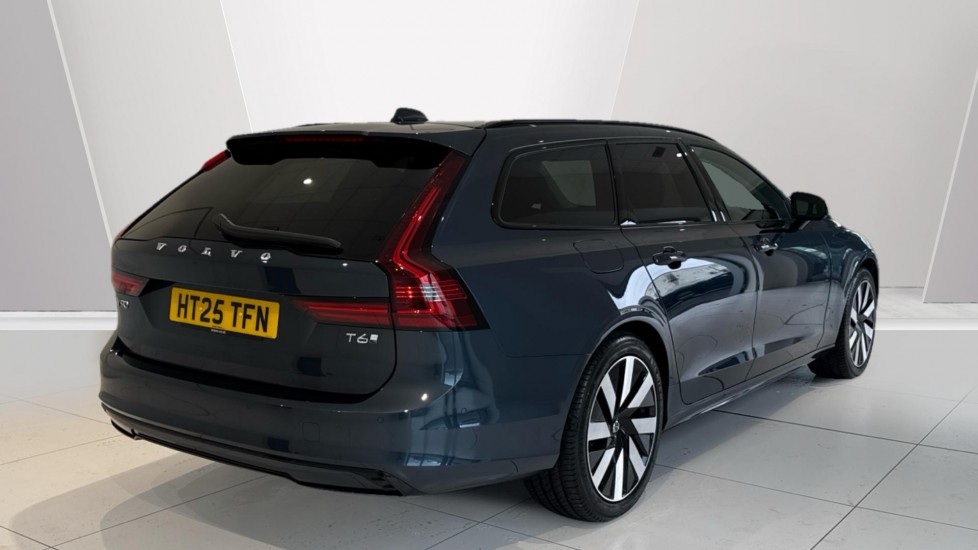 Used Volvo V90 2025 for sale - 76679608: Photo 2