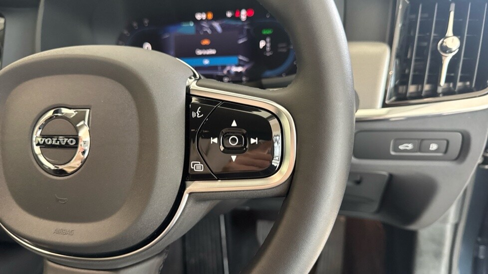 Used Volvo V90 2025 for sale - 76679608: Photo 20
