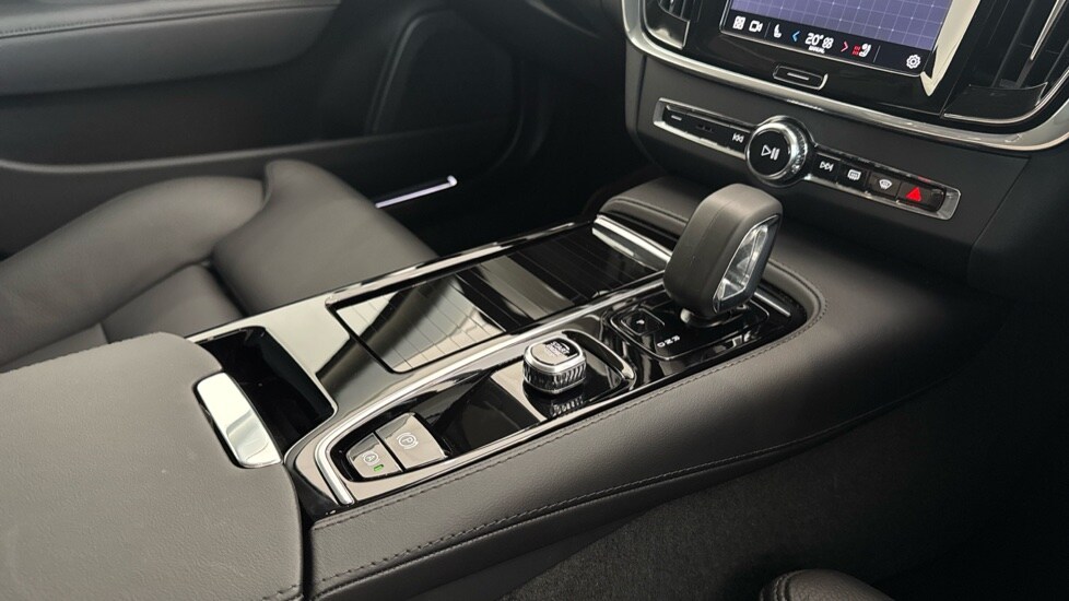 Used Volvo V90 2025 for sale - 76679608: Photo 24