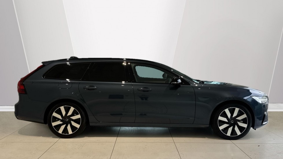 Used Volvo V90 2025 for sale - 76679608: Photo 3