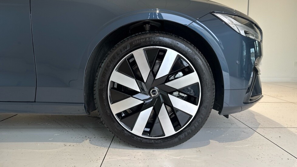 Used Volvo V90 2025 for sale - 76679608: Photo 9