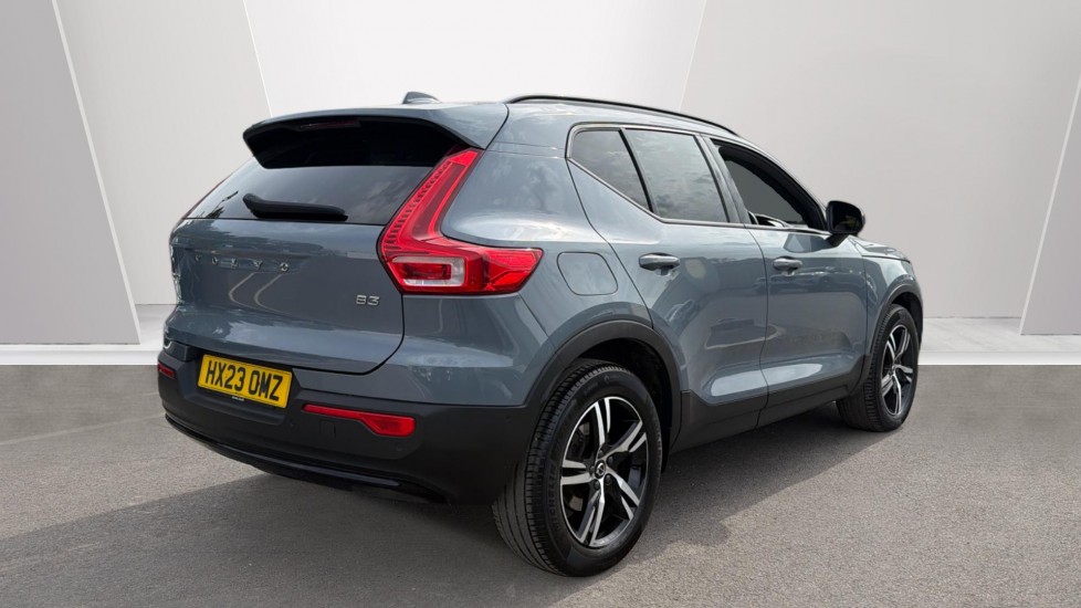 Used Volvo XC40 2023 for sale - 78209725: Photo 2
