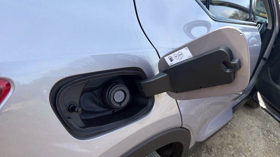 Used Volvo XC40 2026 for sale - 78005485: Photo 15