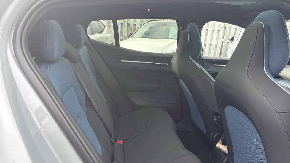 Used Volvo EX30 2025 for sale - 76679690: Photo 6