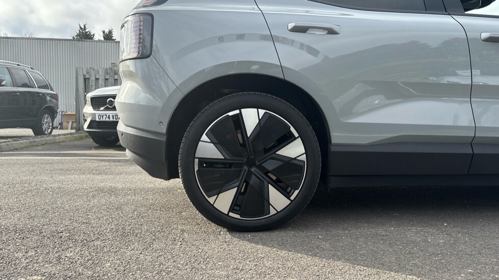 Used Volvo EX30 2025 for sale - 76679690: Photo 9