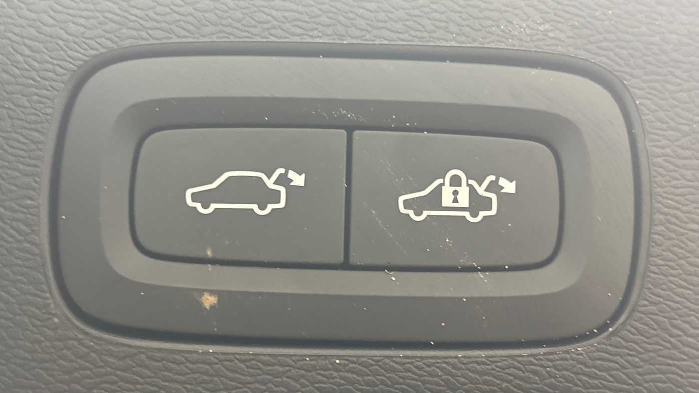 Used Volvo XC60 2025 for sale - 77552160: Photo 19