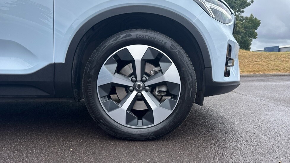 Used Volvo XC40 2024 for sale - 76676986: Photo 9