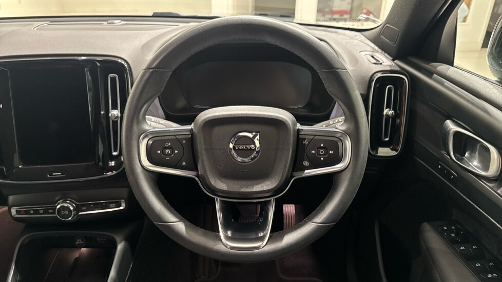 Used Volvo XC40 2023 for sale - 77251400: Photo 10