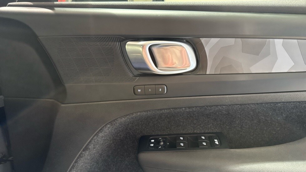 Used Volvo XC40 2023 for sale - 77251400: Photo 22