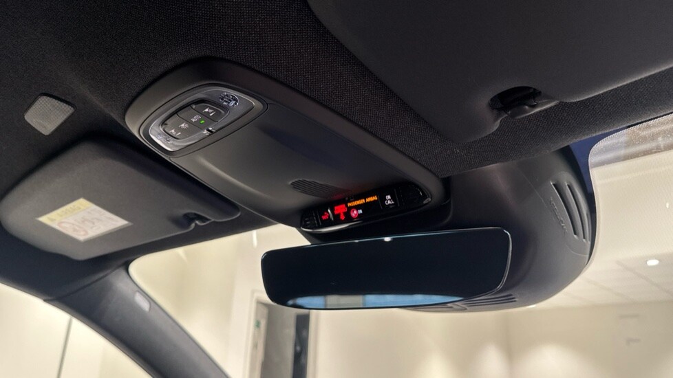 Used Volvo XC40 2023 for sale - 77251400: Photo 25