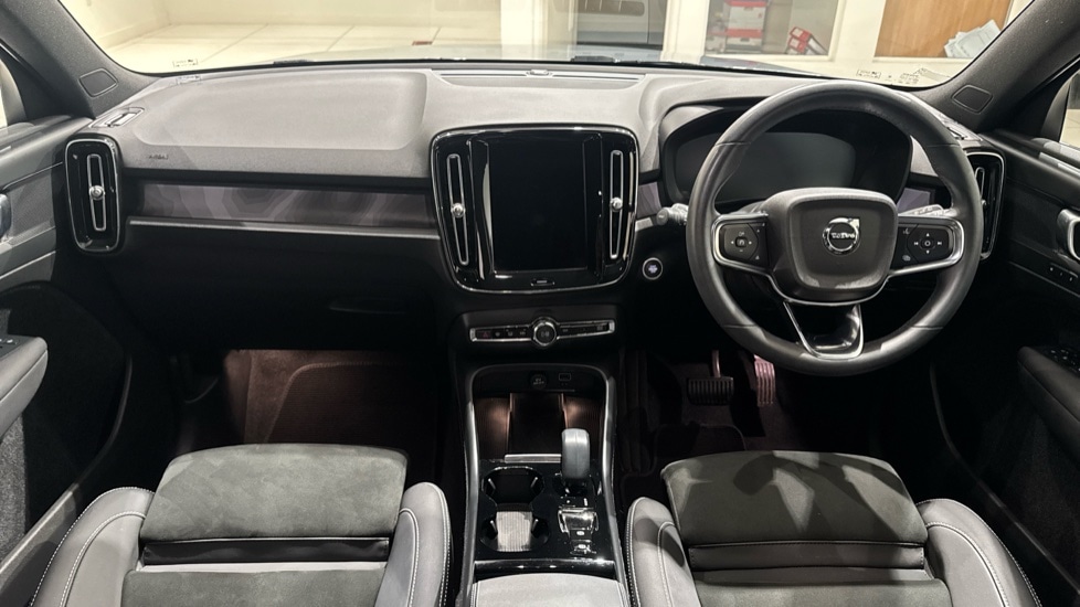 Used Volvo XC40 2023 for sale - 77251400: Photo 5