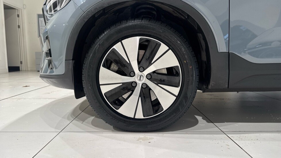 Used Volvo XC40 2023 for sale - 77251400: Photo 9