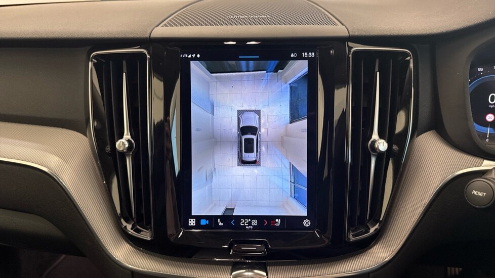 Used Volvo XC60 2023 for sale - 76676911: Photo 18