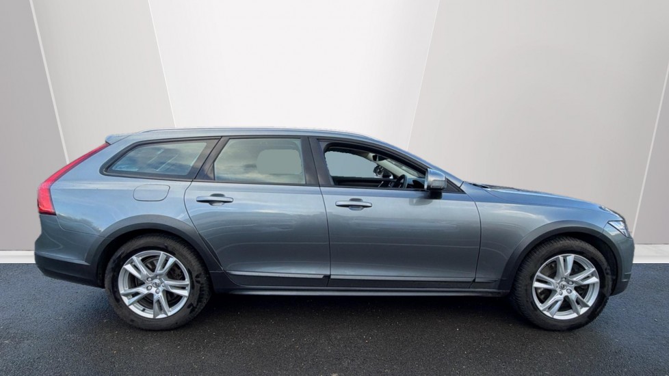 Used Volvo V90 2019 for sale - 77237180: Photo 3