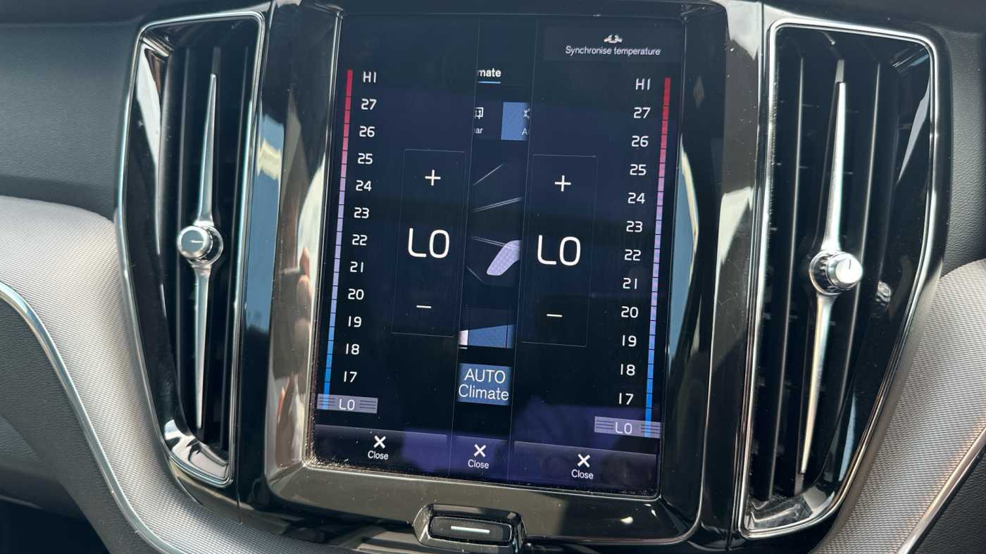 Used Volvo XC60 2021 for sale - 77552146: Photo 11