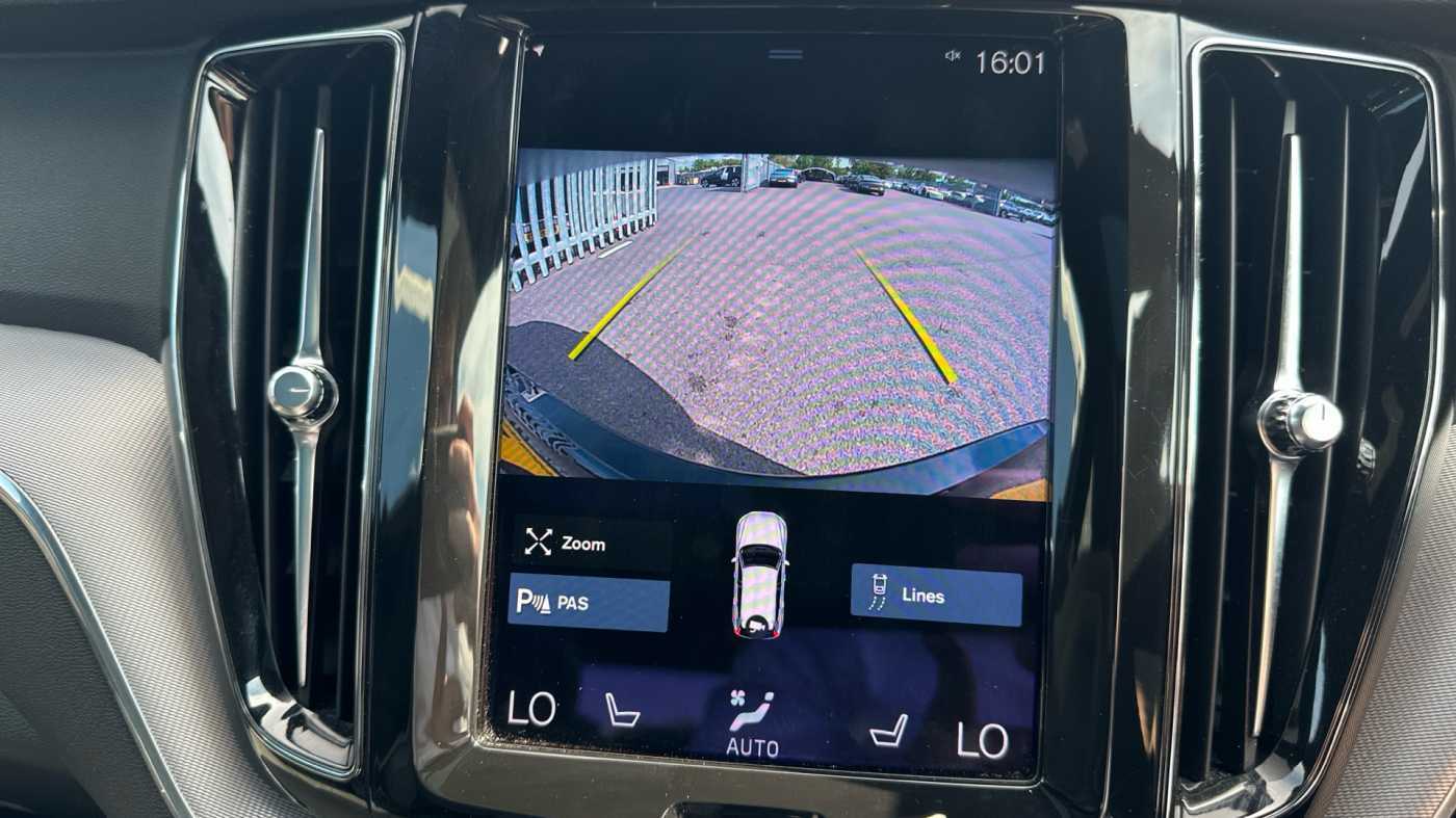 Used Volvo XC60 2021 for sale - 77552146: Photo 8