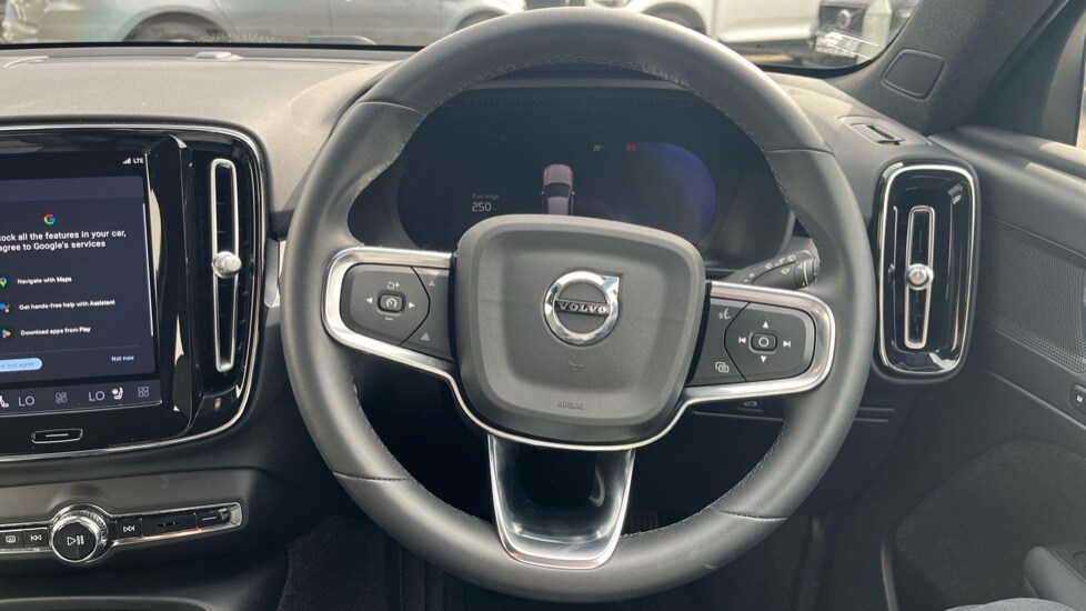 Used Volvo XC40 2023 for sale - 78209719: Photo 10