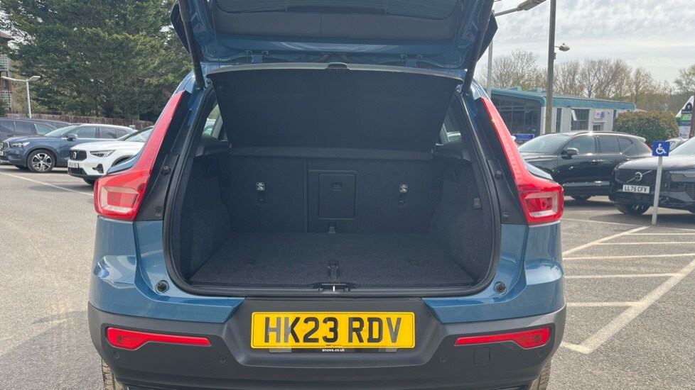 Used Volvo XC40 2023 for sale - 78209719: Photo 13