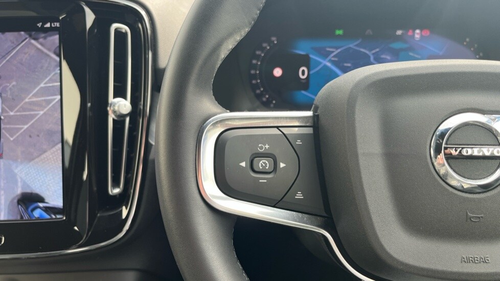 Used Volvo XC40 2023 for sale - 78209719: Photo 19